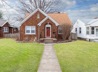 2365 31st St, Moline, IL 61265