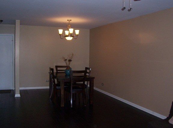 4th image of 900 E Wilmette Rd Unit 119