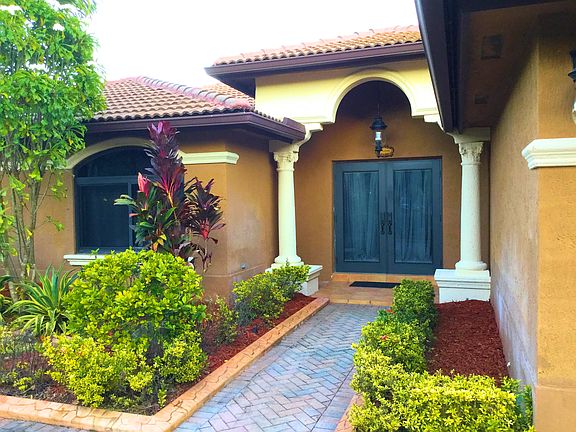 4th image of 18109 SW 152nd Ave #0