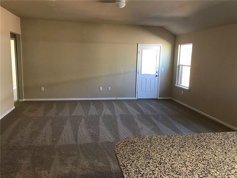 1st image of 13004 Henneman Dr