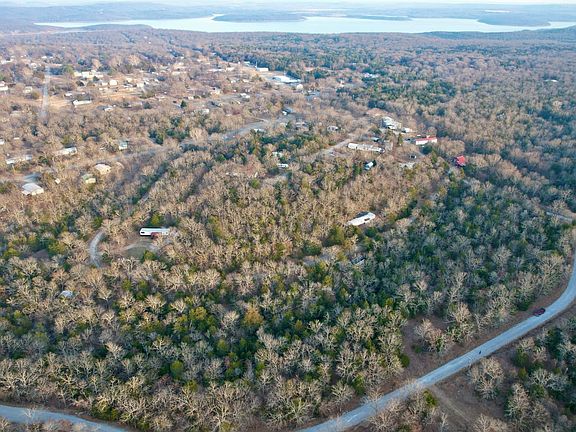 2nd image of Dogwood Dr
