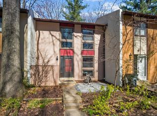 2394 Cloudcroft Sq, Reston, VA 20191