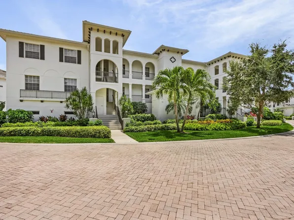 815 Bentwater Cir APT 202, Naples, FL 34108