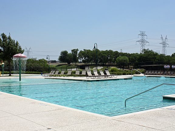 5th image of 930 Ontzlake Dr