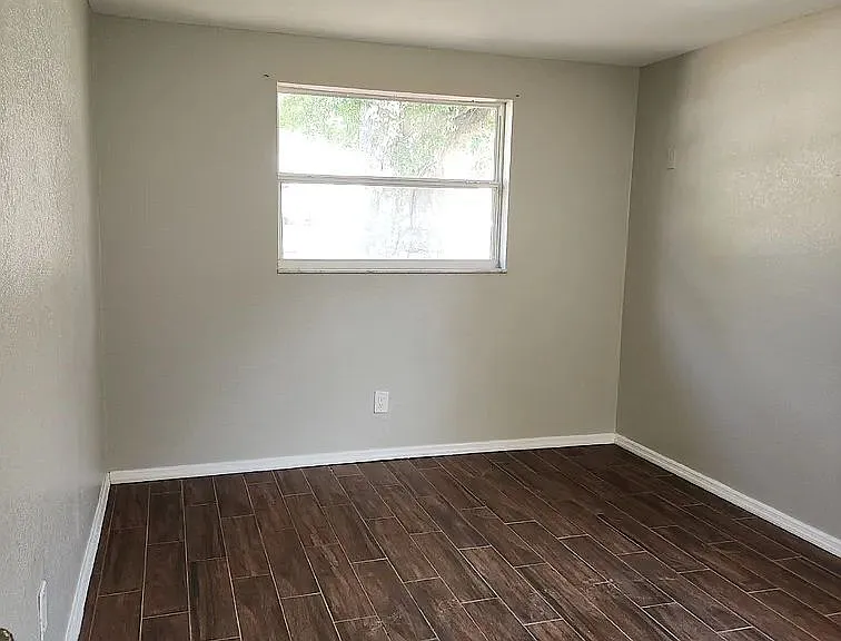 1414 Coppertree Dr — Photo 9