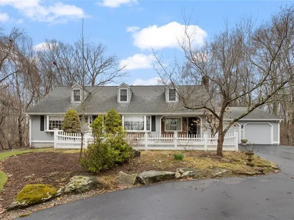 38 Hartford Pike, North Scituate, RI 02857