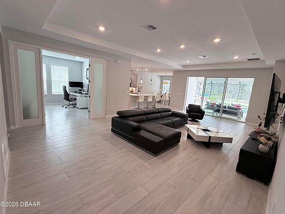 3rd image of 1352 Arklow Cir