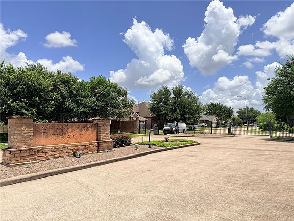 4th image of 8131 Golden Trace Ct