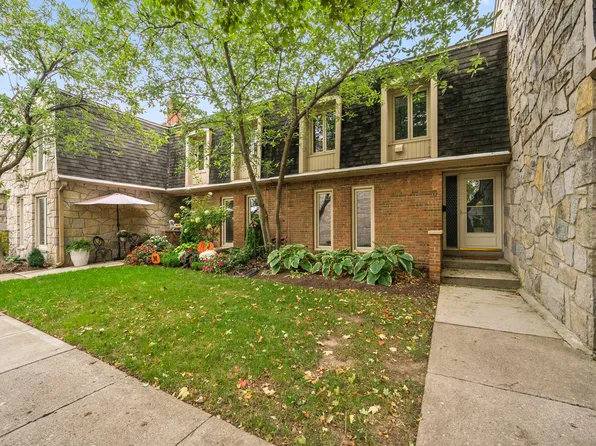 3600 Reed Rd #17, Columbus, OH 43221