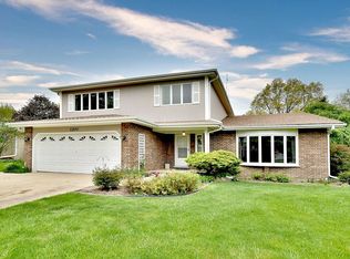 1200 Mohawk Ct, Schaumburg, IL 60193