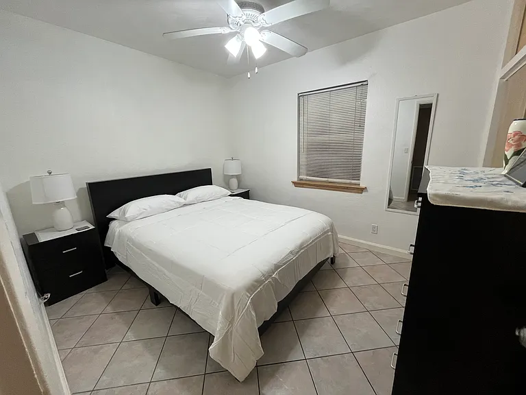 2710 Thomas St — Photo 5