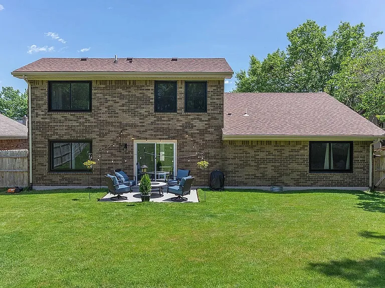 333 Squires Rd — Photo 15