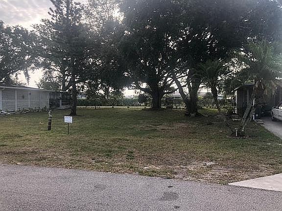 Beautiful Lot in Riverwood