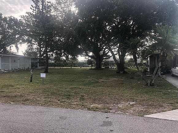 Beautiful Lot in Riverwood