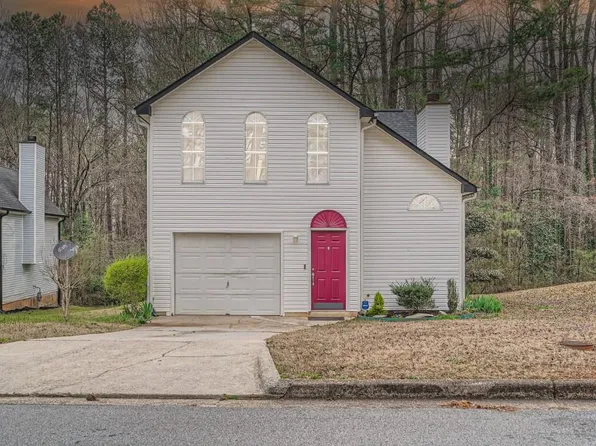 2068 Bedford Ct, Lithonia, GA 30058