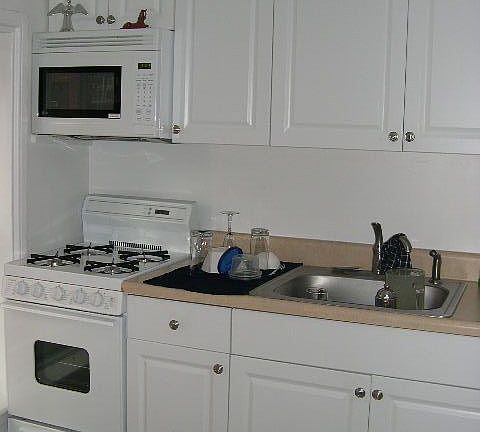 3rd image of 3 Montague Ter APT 5R