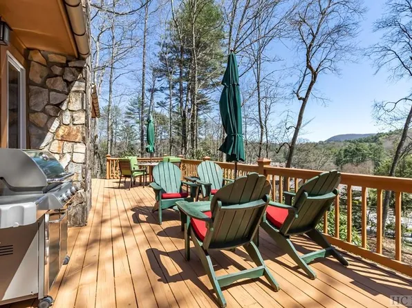 22 Cushion Drive, Cashiers, NC 28717