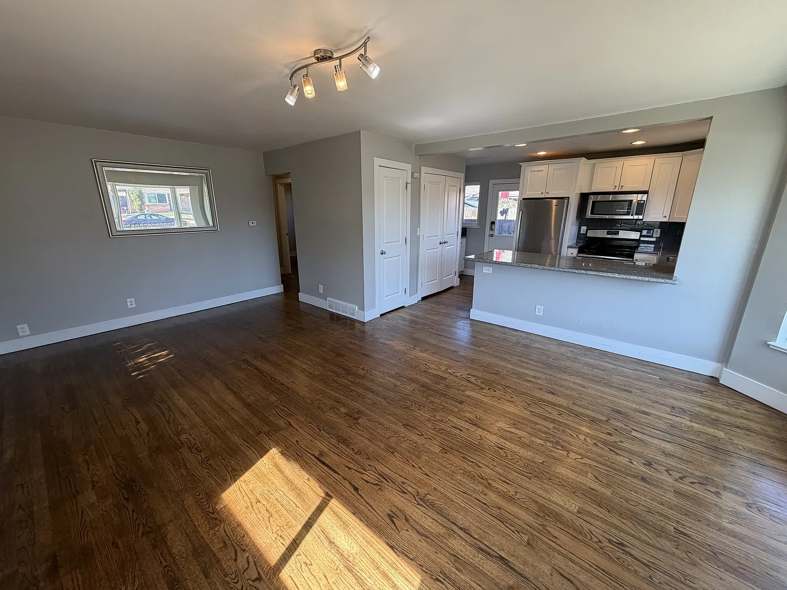 3631 Magnolia St - - — Photo 4