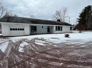 26 4th St, Street, VT 05743