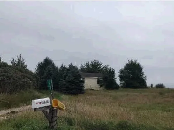 11510 21 Mile Rd, Sand Lake, MI 49343