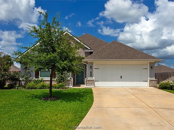 3rd image of 3404 Alsace Ct