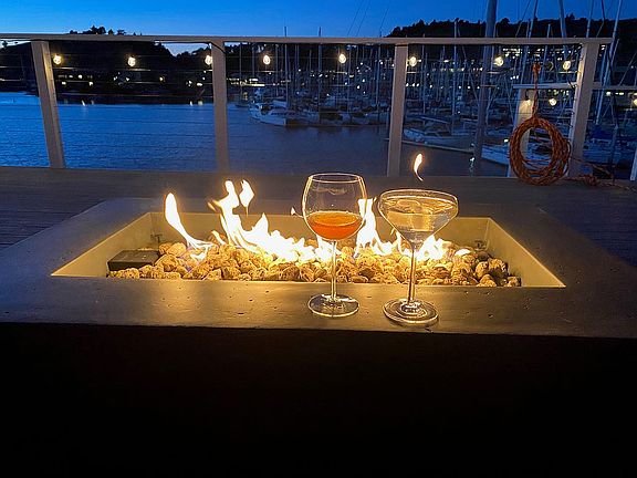 Largest of 3 upper decks