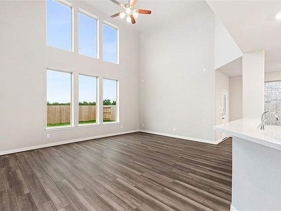 3rd image of 6014 Thief River Falls Dr