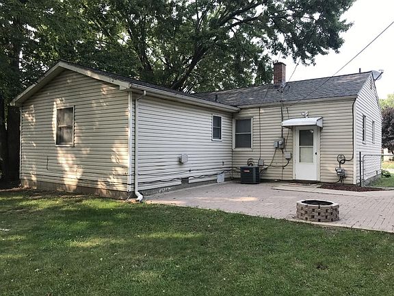 2nd image of 22810 Masonic Blvd