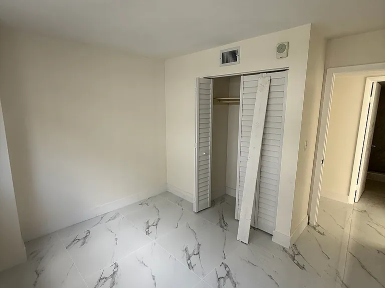 1673 Bay Rd #306 — Photo 11