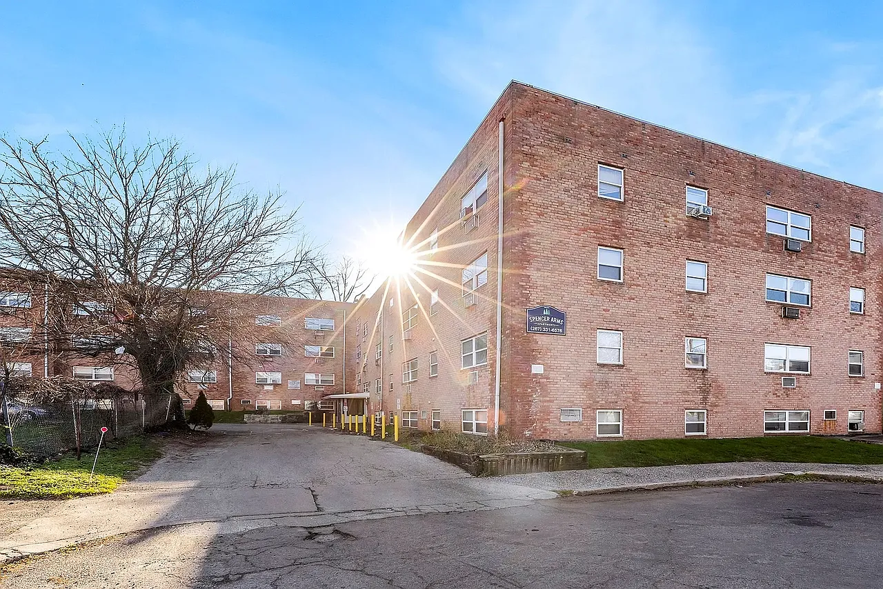 1 bed, $1,295 — Photo 1