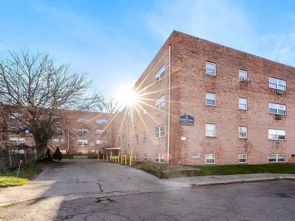 918 W Spencer St #204, Philadelphia, PA 19141