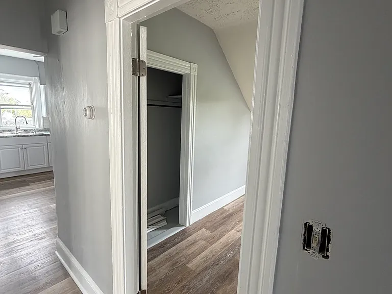 50 Franklin Ave #3 — Photo 10