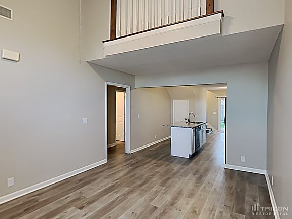 2nd image of 340 Indian Park Dr