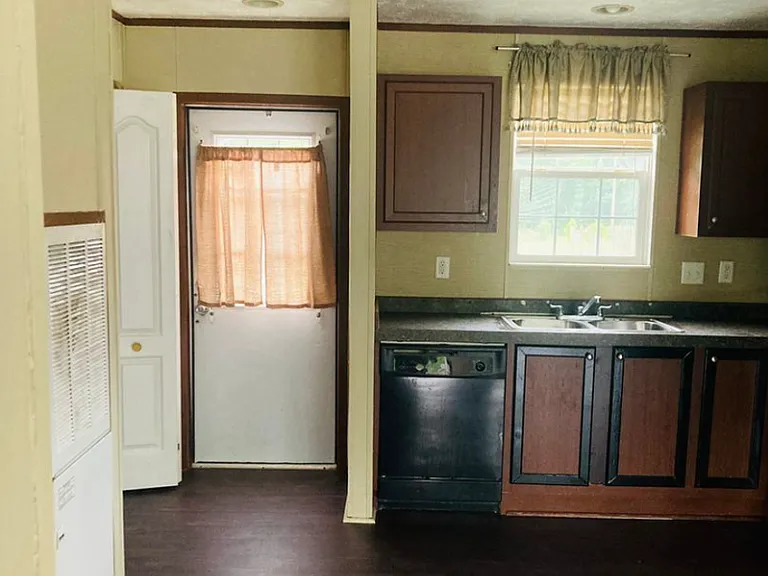 126 Lee Road 706 — Photo 2