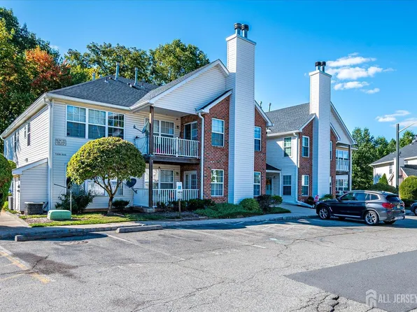 230 Vasser Dr, Piscataway, NJ 08854