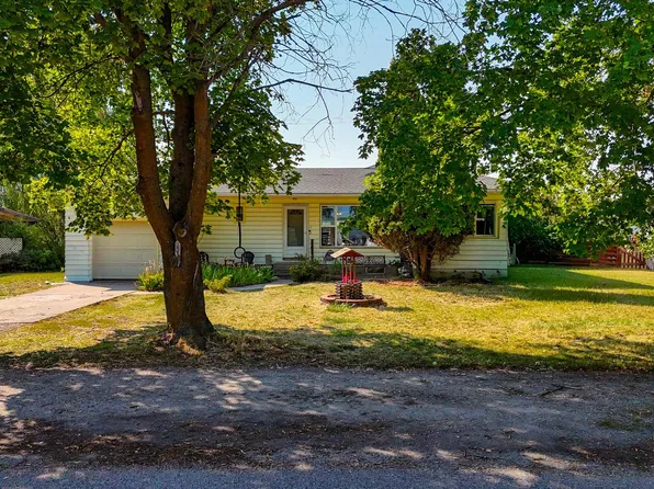 308 6th Ave E, Polson, MT 59860