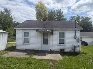 1421 W 16th St, Muncie, IN 47302