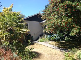 8445 32nd Ave SW, Seattle, WA 98126