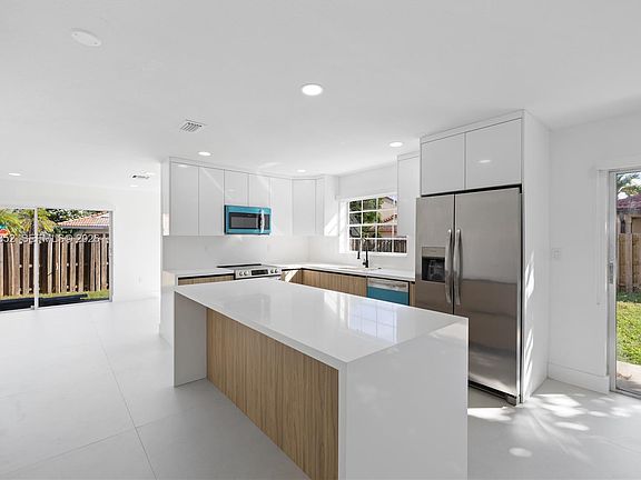 3rd image of 10953 SW 151st Pl
