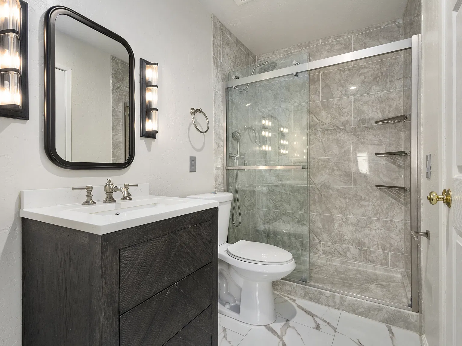 3858 Maybelle Avenue - 1 — Photo 4