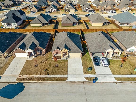 2nd image of 10002 Tippit Ln