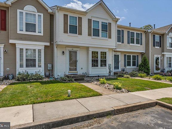 2nd image of 26 Bayhill Ct
