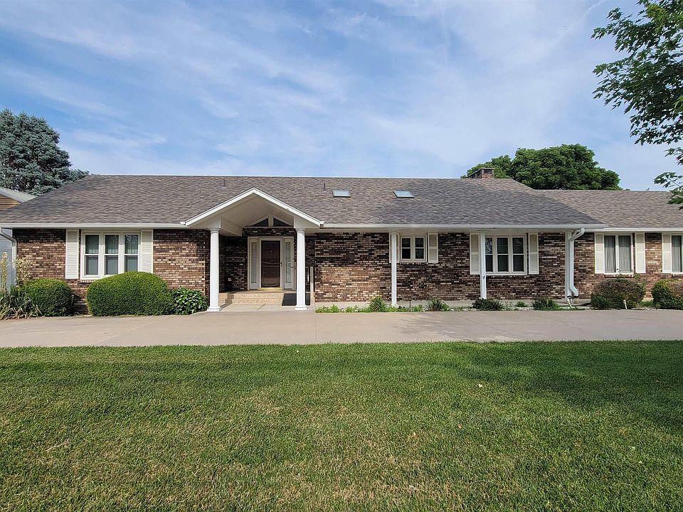 2405 Whitlow Ave, Auburn, NE 68305 Zillow