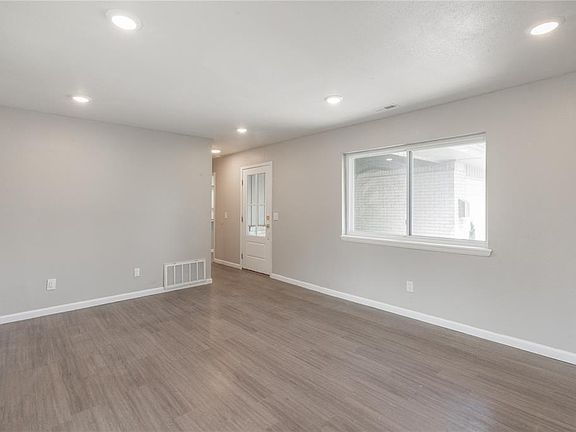 5th image of 119 Eberle Dr