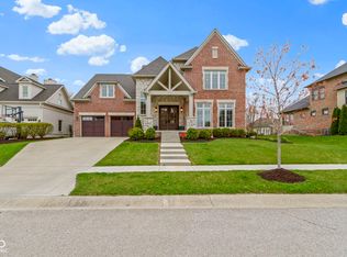 6590 W Deerfield Dr, Zionsville, IN 46077