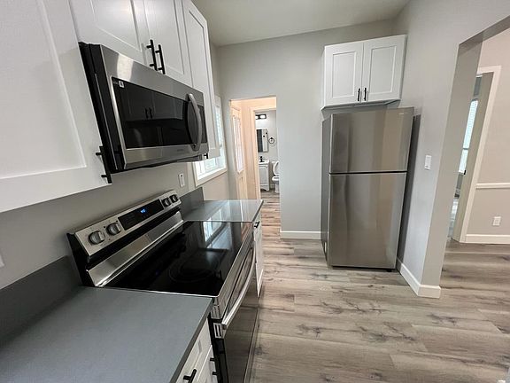 5th image of 3622 Park Blvd #H