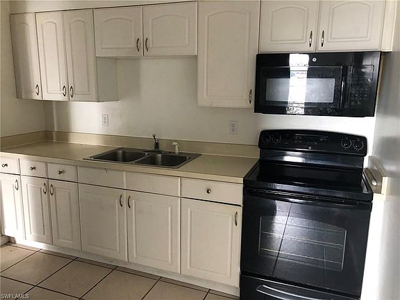 5th image of 1151 S Loop Blvd #B