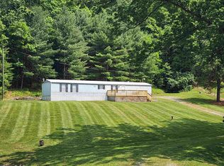 2418 Julia Simpkins Rd, Hiwassee, VA 24347