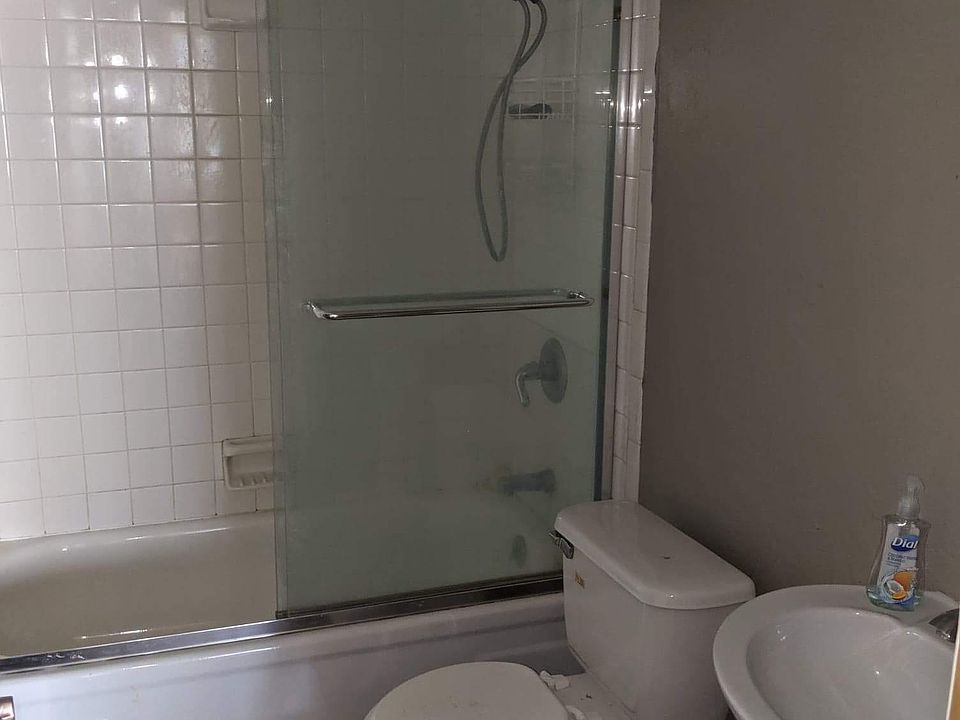 1st image of 3236 S Semoran Blvd APT 24