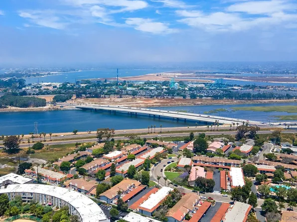 4215 Loma Riviera Ln, San Diego, CA 92110